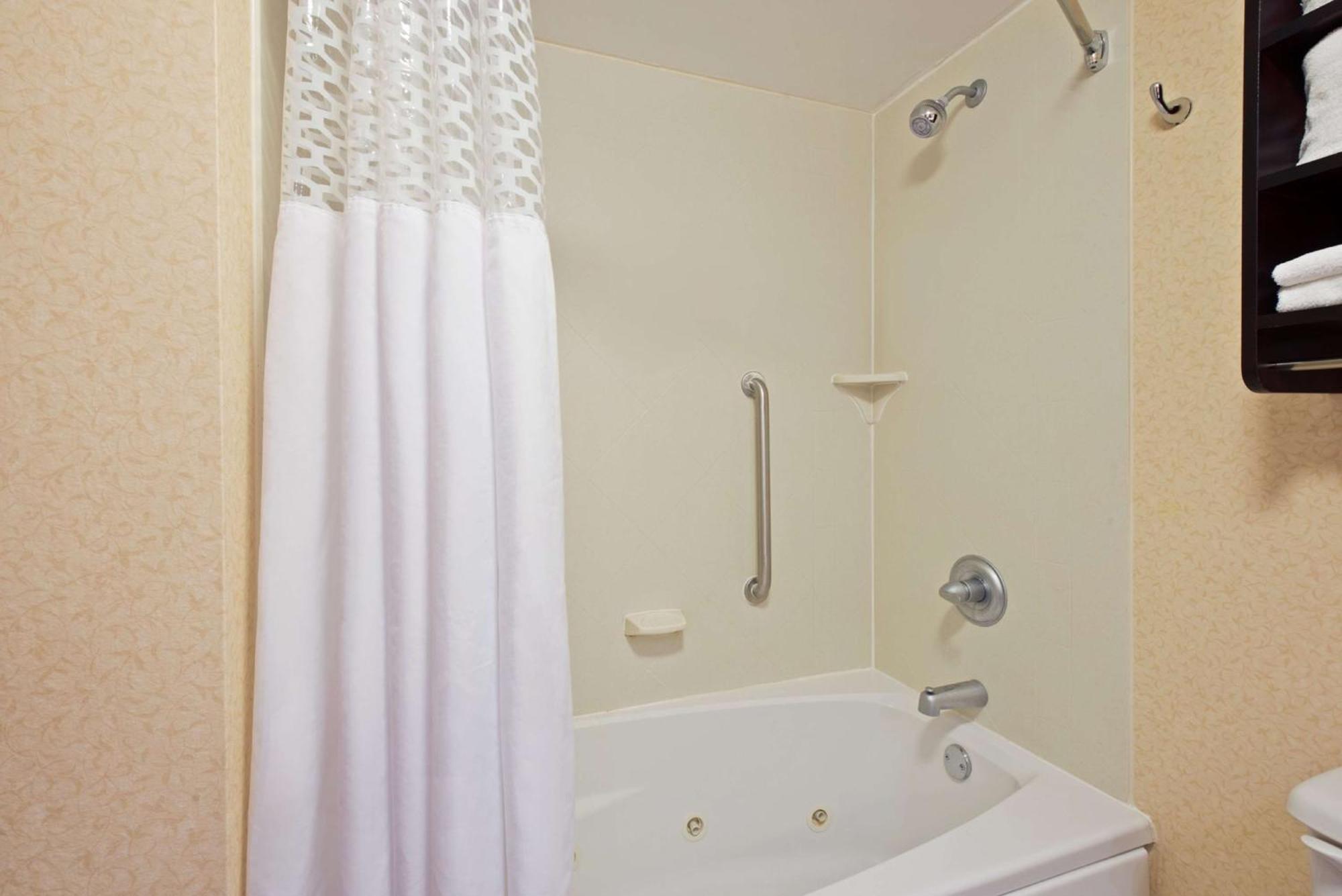 Hampton Inn Winfield Teays Valley Exterior foto